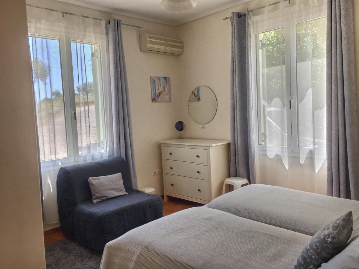 Gastouri Villa Pascalia With Heated Pool In October And Views Achílleion Exterior photo