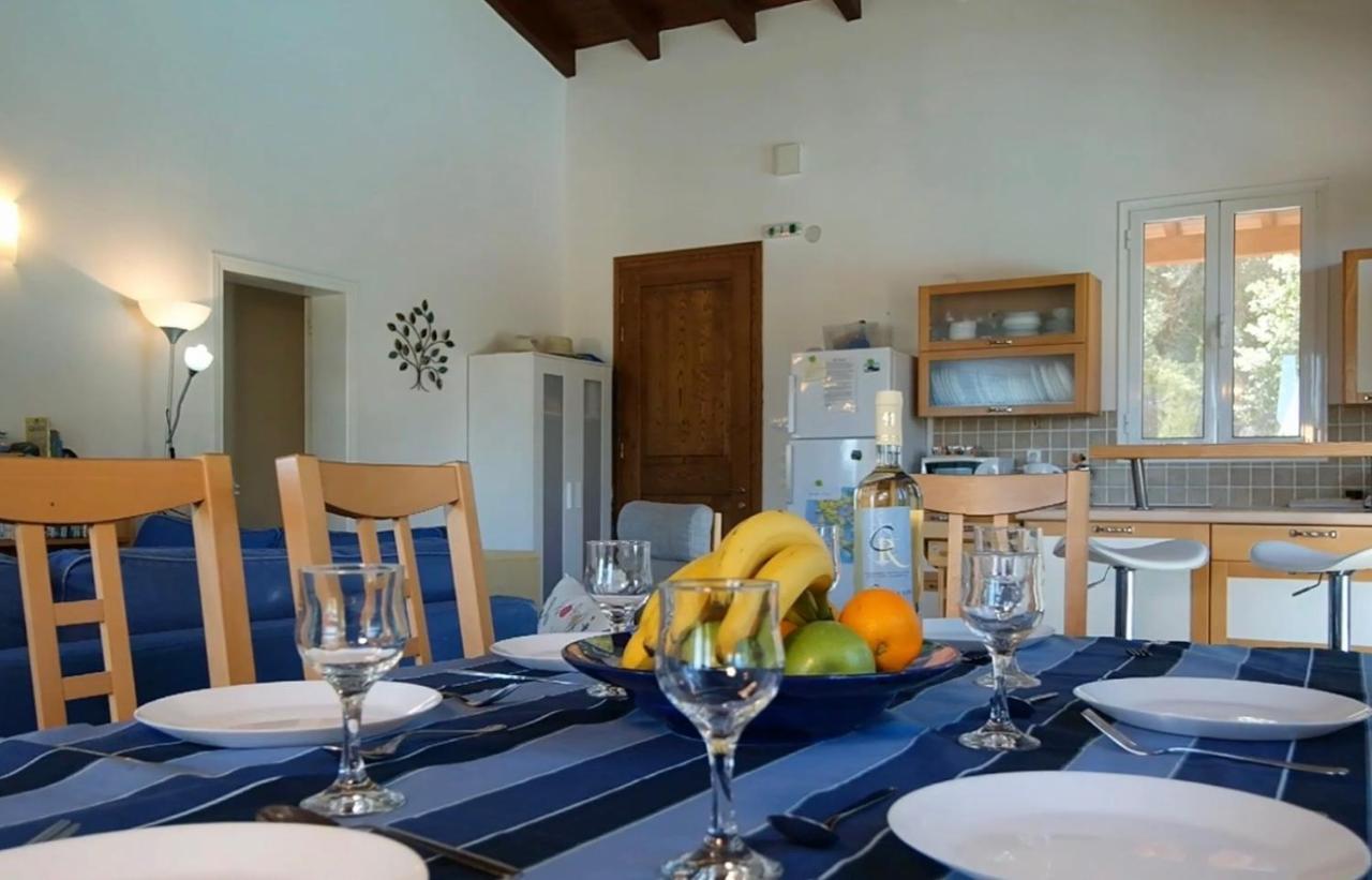 Gastouri Villa Pascalia With Heated Pool In October And Views Achílleion Exterior photo