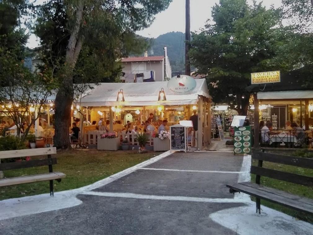 Gastouri Villa Pascalia With Heated Pool In October And Views Achílleion Exterior photo